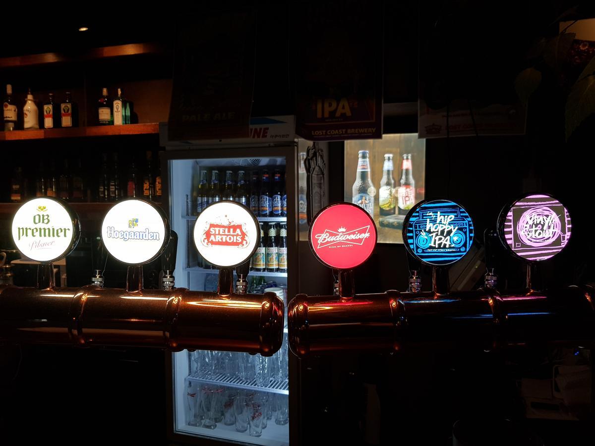 Jinho'S Black Whale Guest House & Bar Сеул Экстерьер фото